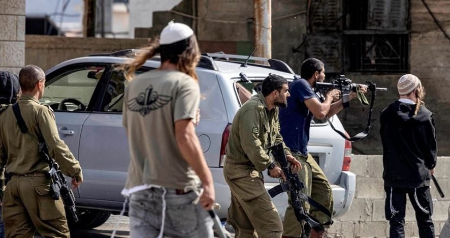 pemukim ilegal Israel menyerang warga Palestina [dok. Palinfo]