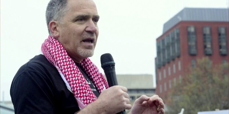 Aktivis asal Israel-Amerika pro-Palestina, Miko Peled